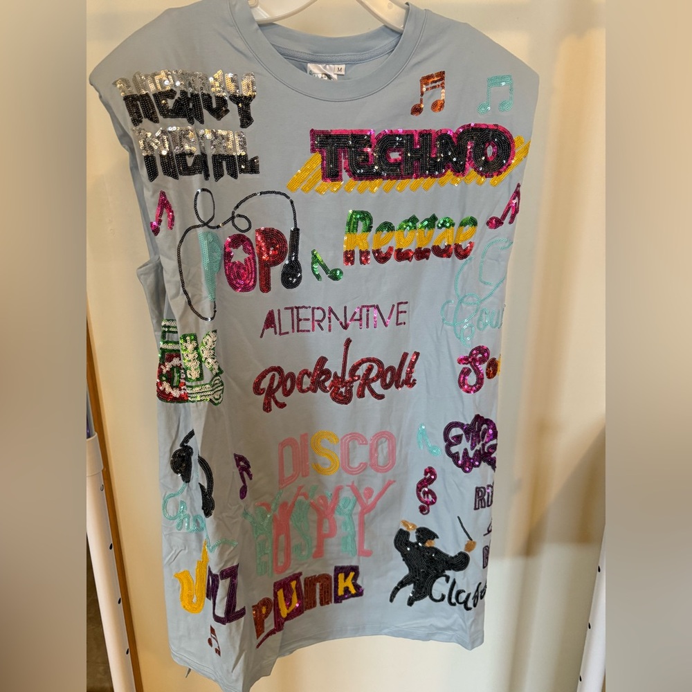 Women’s Sequin Graphic Music Tee - Light Blue